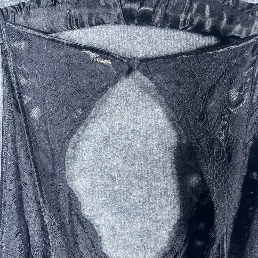 Intimately Free People Women’s Large Black Lace Body Suit Open‎ Back Deep V Neck